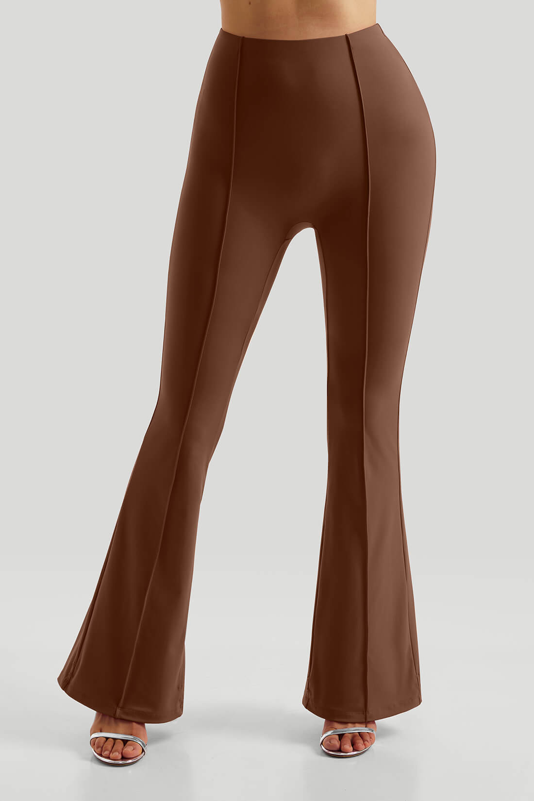 Calça Flare de Cintura Alta - Elegância e Modelagem Justa Marrom Zafire