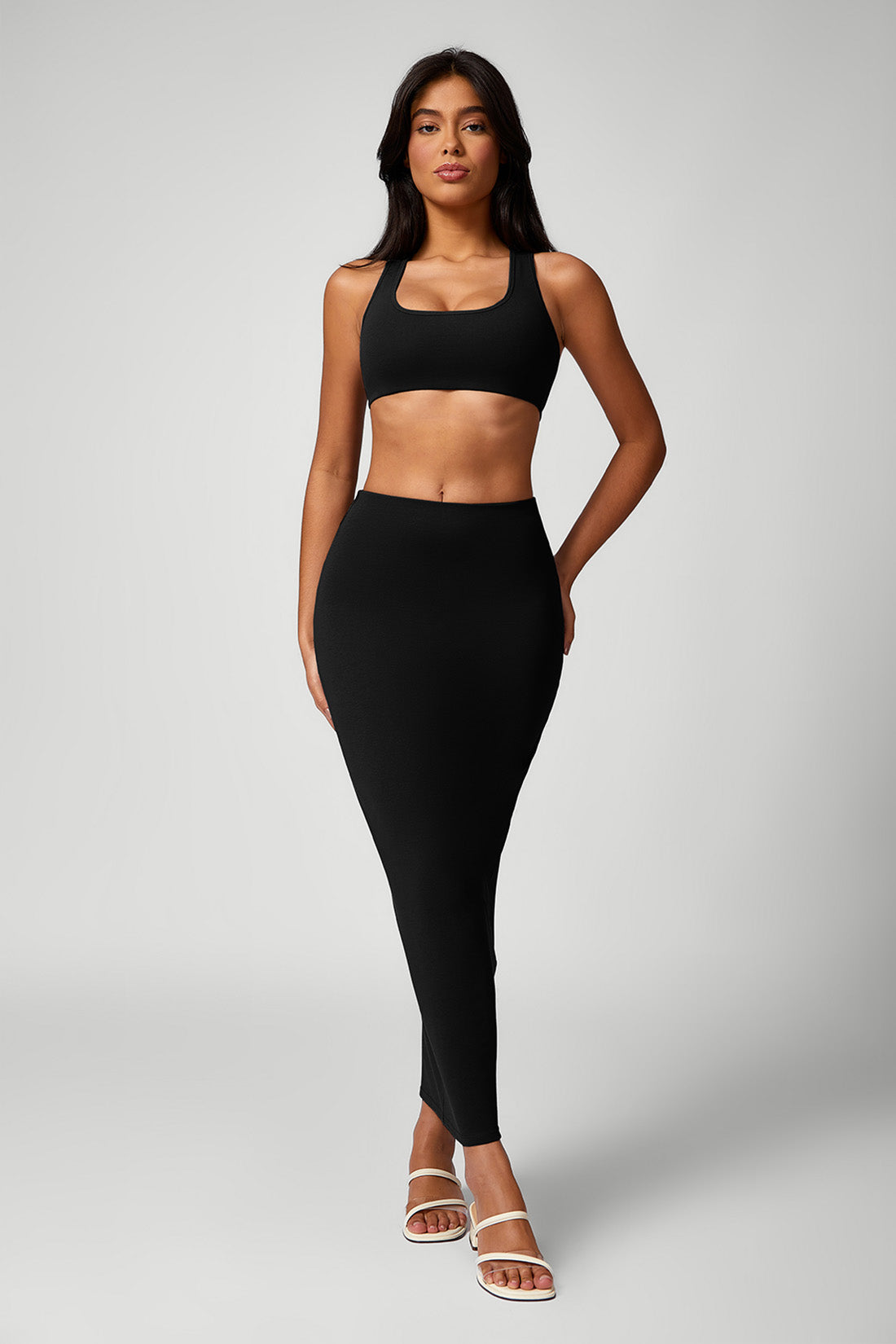 Conjunto Casual com Top e Saia Preto Zafire