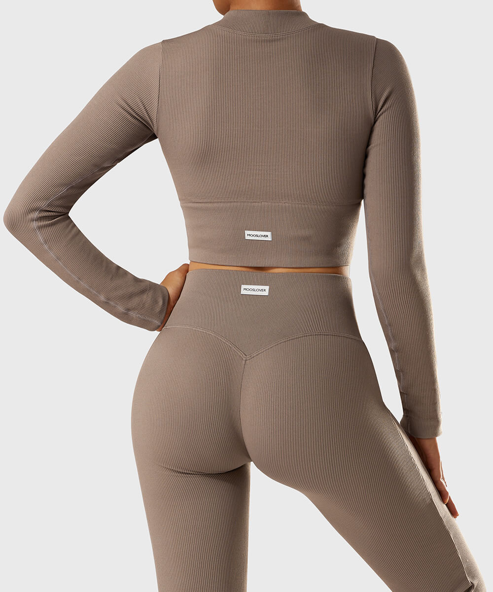 Top Canelado com Zíper Duplo – Estilo e Flexibilidade Kaqui Zafire